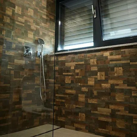 Studio Viggo Apartment Mamaia